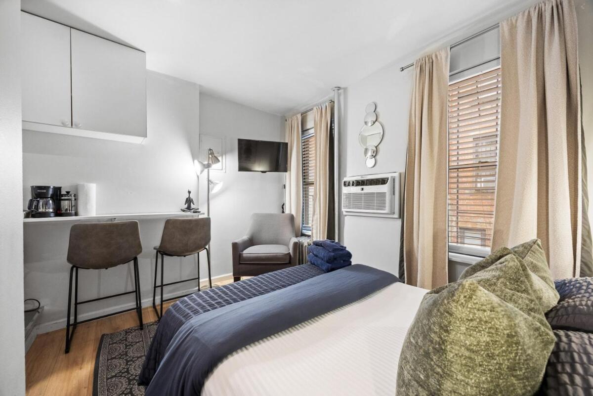 Elevate Apartment At Times Square - Cozy Studio In Times Square And Nearby Restaurants New York Kültér fotó